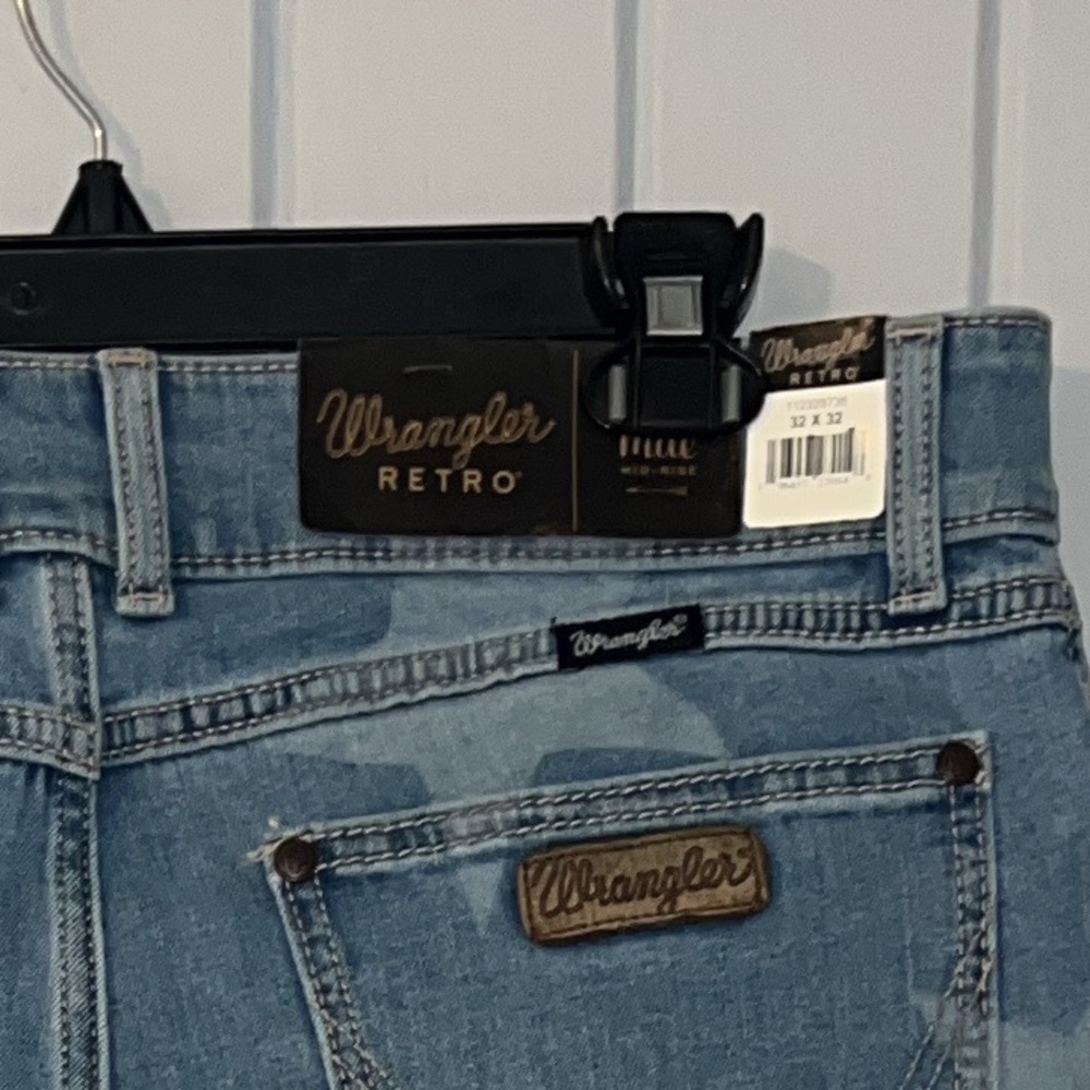 Brand new Wrangler retro star flares - Picture 3 of 5